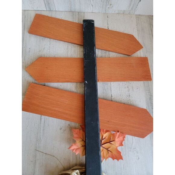 Happy Halloween ghosts goblins trick or treat wooden crossing sign prop decor - Picture 10 of 13